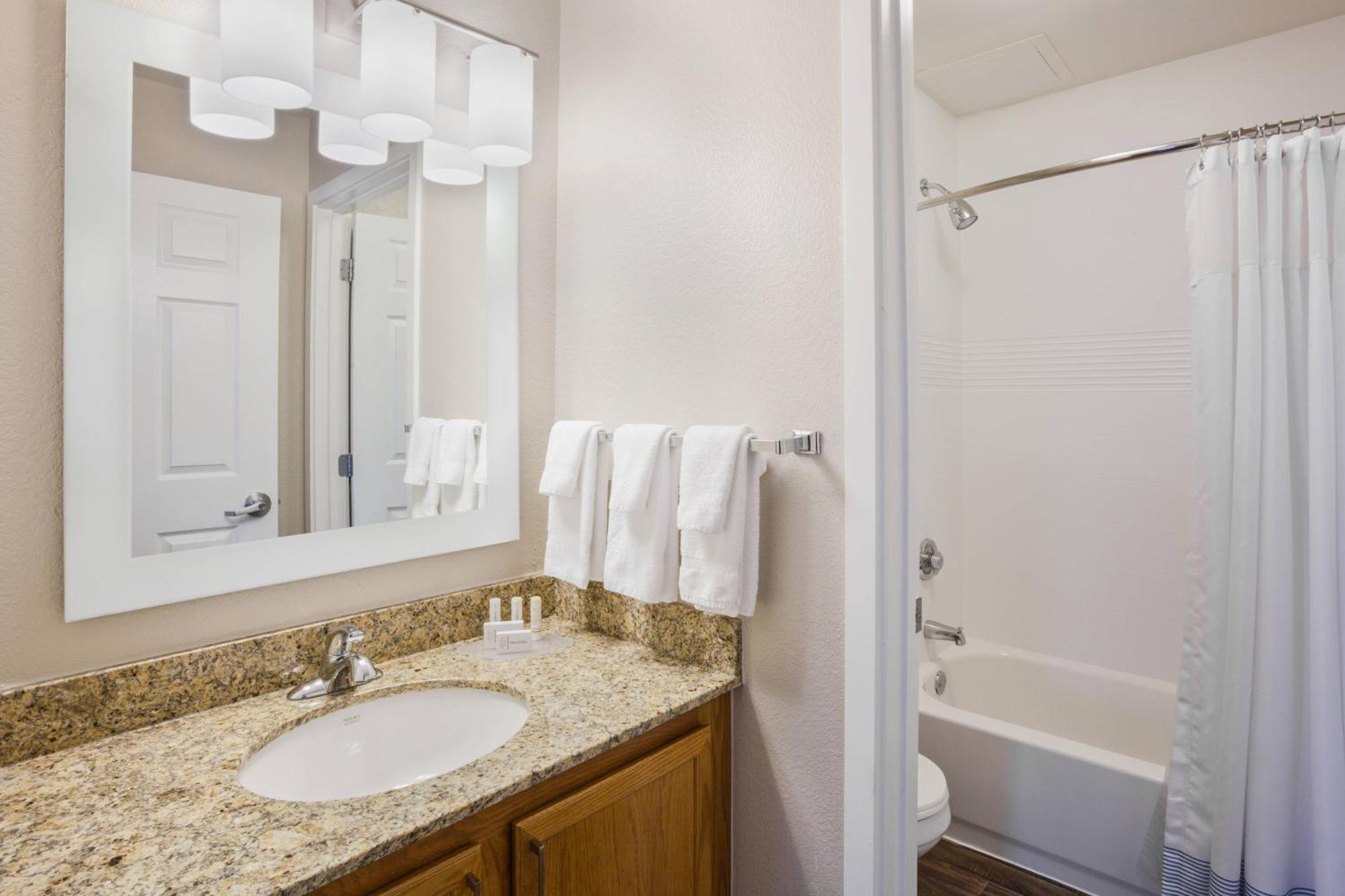 Towneplace Suites Minneapolis אדן פרייר מראה חיצוני תמונה
